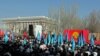 Открытие монумента Героев апрельской революции, Бишкек, 7 апреля 2012 года.