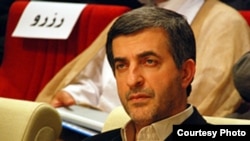 اسفندیار رحیم مشایی، رییس دفتر محمود احمدی نژاد.