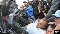 Заворушення під час параду оранжистів, Белфаст, 12 липня 2010 року