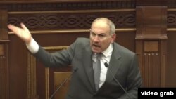Վարչապետ Նիկոլ Փաշինյանը խորհրդարանում, արխիվ
