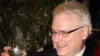 Ivo Josipovic nazdravlja u središnjici SDP-a 