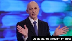 Mircea Geoană a anunțat că susține candidatura Elenei Lasconi în turul doi de scrutin.