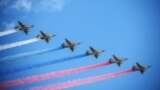 9-май: Украинада согуш, Орусияда майрам