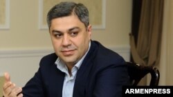 Armenia - Artur Vanetsian, the new head of the National Security Service, meets with media representatives in Yerevan, 19 May 2018.