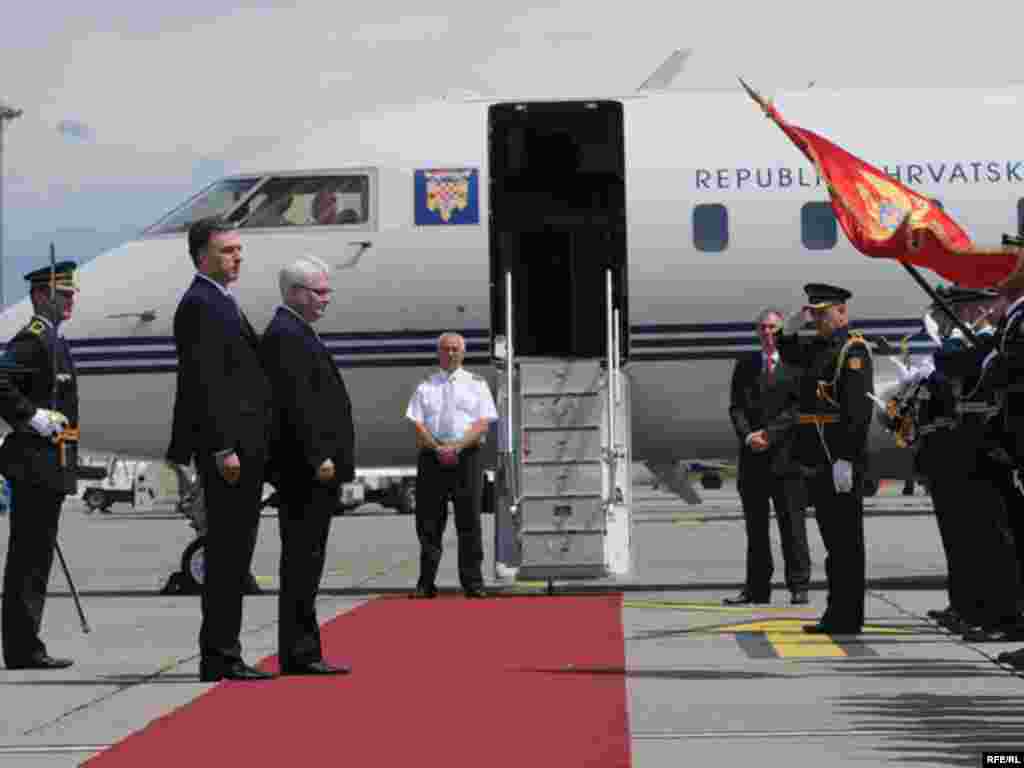 Predsjednik Crne Gore Filip Vujanović sastao se sa hrvatskim kolegom Ivom Josipovićem, koji boravi u prvoj posjeti Crnoj Gori, 01.07.2010. Foto: Savo Prelević