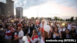 Мирная акция в Минске у Белтелерадиокомпании, 15 августа