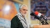 قاسم سلیمانی: به‌رغم اصرار دولت برای تخلیه، مردم خوزستان ایستادگی می‌کنند