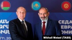 ՌԴ նախագահ Վլադիմիր Պուտինը և ՀՀ վարչապետ Նիկոլ Փաշինյանը, արխիվվ, Երևան, 1 հոկտեմբերի, 2019թ.