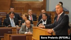 Milo Đukanović u Parlamentu, fotografija iz juna 2013.