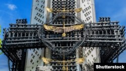 Меморіал пам’яті жертв Голодомору в Києві (Shutterstock)