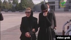 Татьяна Каримова и Лола Каримова-Тилляева проводили в последний путь президента Каримова. 