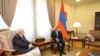 Մեկնարկել է Արա Այվազյանի և Մոհամմադ Ջավադ Զարիֆի առանձնազրույցը