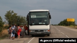 Кримський автобус неподалік адмінкордону з Херсонською областю