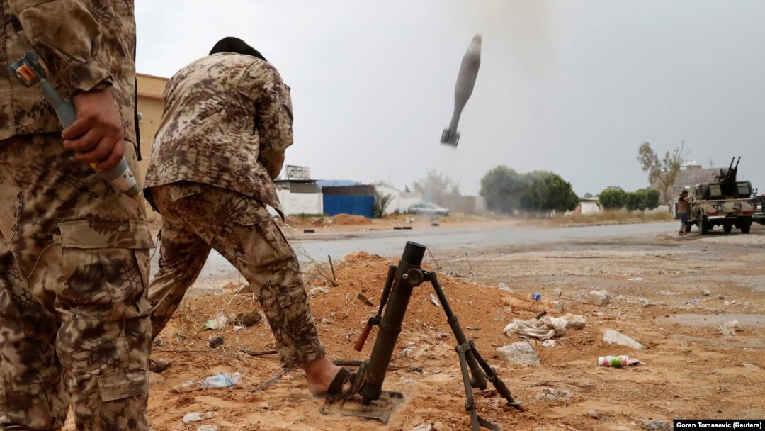 Războiul civil de după moartea lui Muammar Gaddafi este cel de-al doilea cu care Libia se confruntă în ultimul deceniu. Primul a avut loc în 2011 și a dus la răsturnarea regimului dictatorului libian.
