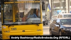 «Контроль за зупинкою громадського транспорту біля найближчого укриття забезпечуватиме управління патрульної поліції в місті Києві», – КМДА