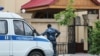 Петербург: на художницу завели уголовное дело о "фейках" про армию РФ