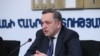 Заместитель министра иностранных дел Армении Авет Адонц на пресс-конференции, 21 апреля 2020 г.