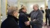 Аляксандар Лукашэнка падчас нефармальнай сустрэчы з прэмʼер-міністрам Пакістану Шагбазам Шарыфам 10 красавіка 2025 году ў Менску