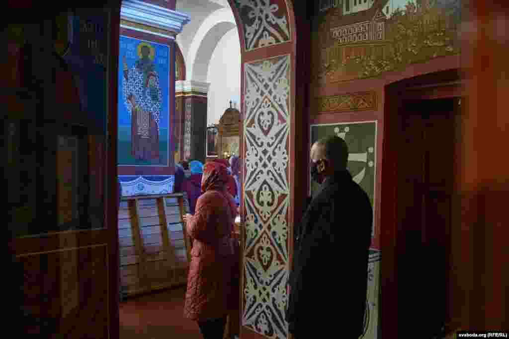 Сьвяточнае набажэнства ў Сьвята-Пакроўскім саборы.
