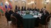 Եռակողմ աշխատանքային խմբի առաջին նիստերից մեկը