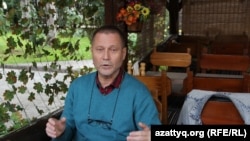 Журналист Сергей Дуванов. Алматы 13 октября 2016 года.