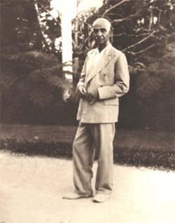 رضا شاه در تبعید.