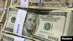 Ylalaşyk kabul edilmedik bolsa, ekspertleriň aýtmagyna görä, onda amerikan hökümetiniň işi maliýe taýdan batyp, dünýä ykdysadyýeti ýene bulam-bujarlyga düşjekdi.