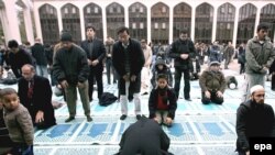 ۳۱.۴ درصد از ايتاليايی ها مخالف فعاليت مراکز اسلامی و ساختن مسجد در ايتاليا هستند(عکس:epa)