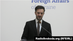 Речник МЗС висловив думку, що рішення США не пов’язане з українським контекстом, і висловив сподівання, що воно не вплине на здатність суду досягати правосуддя для жертв російської агресії