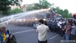 ՀՔԾ-ն կքննի նաև քաղաքացիական հագուստով ոստիկանների գործողությունները Բաղրամյանում