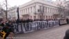 Представники «Правого сектору» змусили Верховну Раду звільнити усіх політв’язнів