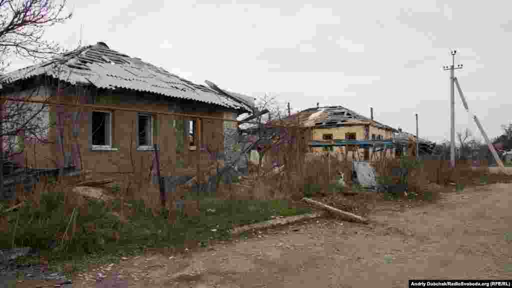 «Мертві будинки» на вулиці Москва-Донбас