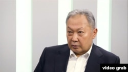 Курманбек Бакиев.