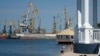 Вночі у Бердянську пролунав вибух. Російська влада каже про атаку порту керованою ракетою