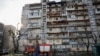 КМВА: ліквідацію наслідків атаки Росії ускладнювали «щільно запарковані» подвір’я будинків