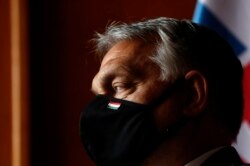Віктор Орбан під час прибуття на саміт Вишеградської четвірки в Ледніце. Чеська республіка, 11 червня 2020 року