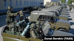Російські військовослужбовці розвідувального батальйону окремої мотострілкової бригади в Єкатеринбурзі, фото архівне