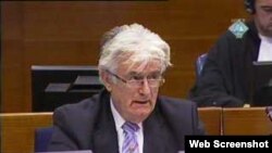 Radovan Karadžić u haškoj sudnici, 26. listopad 2011.