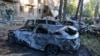 Російські обстріли все частіше руйнують цивільну інфраструктуру та призводять до численних жертв серед цивільного населення. На фото наслідки комбінованої атаки сил РФ на Київ, 23 червня 2025 року