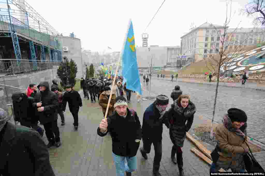 Україна продовжує боротьбу за анексований Крим – заявив 26 лютого президент України Петро Порошенко