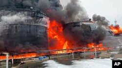Впродовж останніх місяців почастішали атаки безпілотників на нафтопереробні заводи Росії. На фото: наслідки удару по заводу в в Брянській області, січень 2024 року