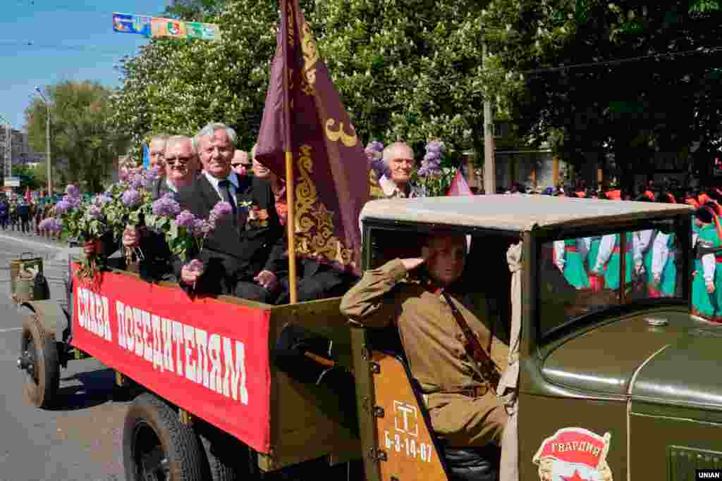 Парад військової техніки – традиційний формат відзначення Дня перемоги. Кривий Ріг
