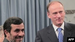 دیدار رئیس جمهور ایران و نیکولای پاتروشف، دبیر شورای امنیت عالی روسیه در تهران. ۱۶ اوت ۲۰۱۱