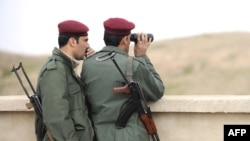 دو مرزبان عراق در منطقه مرزی خانقین با ایران 